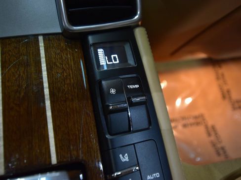 Used 2010 Porsche Panamera Turbo AWD/4WD image 49