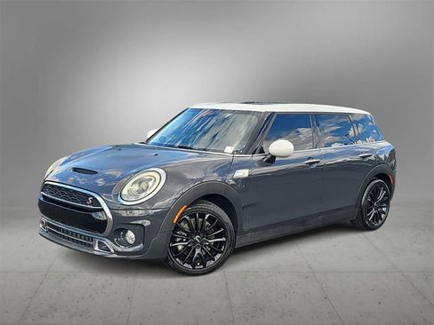 Used 2019 MINI Cooper Clubman S w/ Premium Package image 1