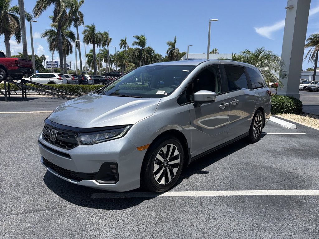 New 2026 Honda Odyssey EX-L image 4