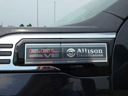 Used 2024 GMC Sierra 2500 SLE w/ SLE Value Package; AWD/4WD image 9