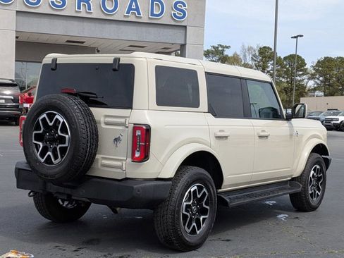 Certified 2025 Ford Bronco Outer Banks AWD/4WD image 2