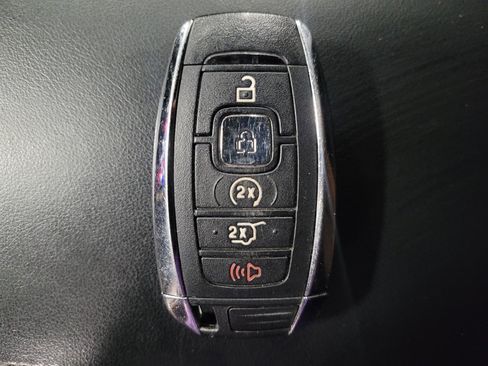 Used 2019 Lincoln MKC Premiere FWD image 32