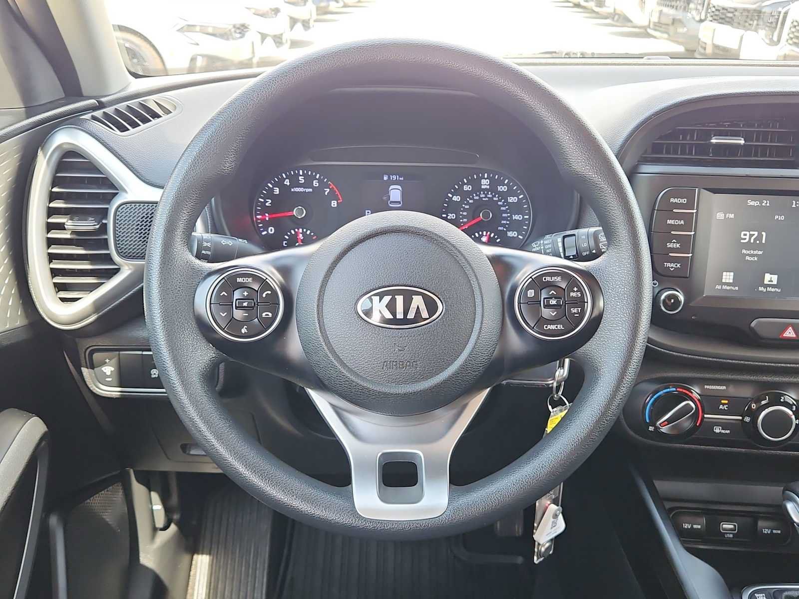 Used 2020 Kia Soul LX FWD image 21