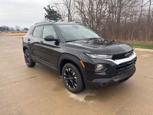 Used 2023 Chevrolet TrailBlazer LT AWD/4WD image 11