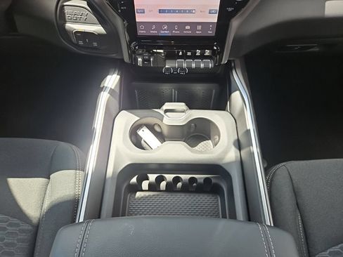 New 2026 RAM 2500 Big Horn AWD/4WD image 31