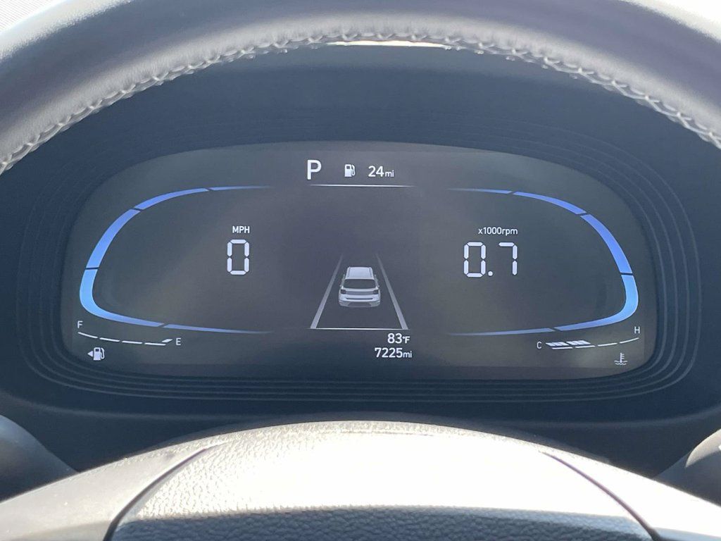 Certified 2023 Hyundai Venue SEL FWD image 19