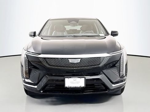 New 2026 Cadillac Optiq Luxury 1 w/ LPO, Floor Liner Package AWD/4WD image 2