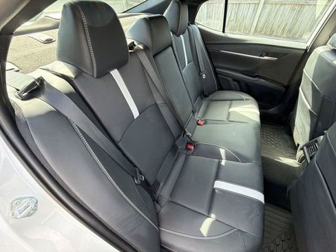 Used 2025 Toyota Camry SE FWD image 28