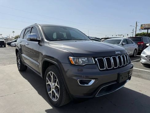 Used 2019 Jeep Grand Cherokee Limited RWD image 12
