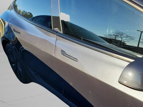 Used 2025 Tesla Model 3 Long Range image 11