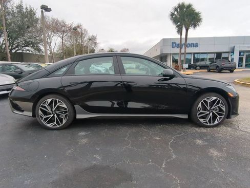 New 2024 Hyundai Ioniq 6 SEL AWD/4WD image 3