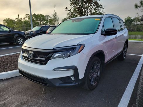 Used 2022 Honda Pilot Sport image 4