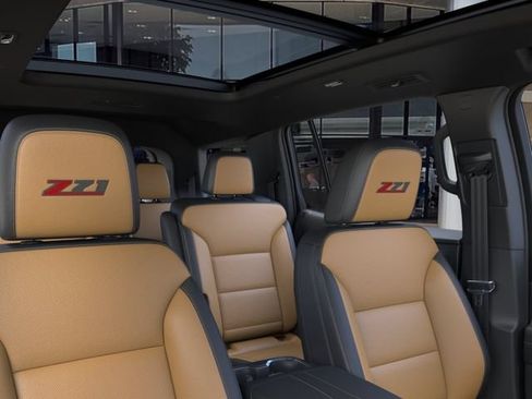 New 2027 Chevrolet Traverse Z71 w/ Enhanced Driving Package AWD/4WD image 24
