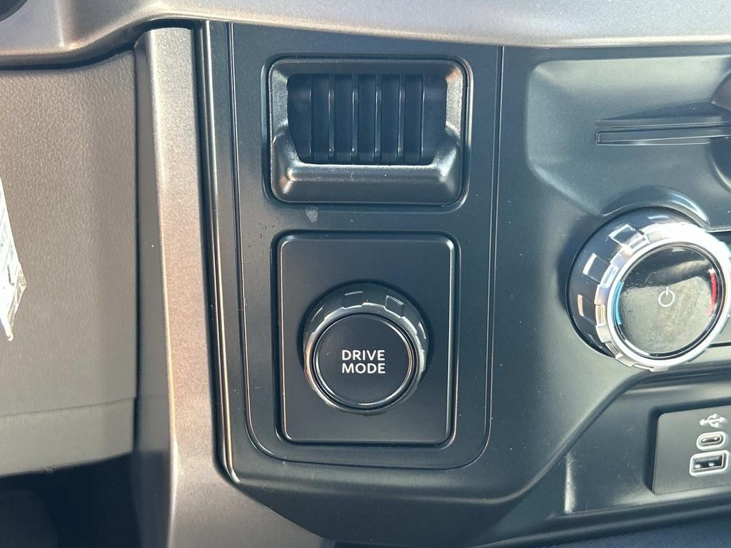 Used 2025 Ford F150 XLT w/ Equipment Group 301A Standard RWD image 34