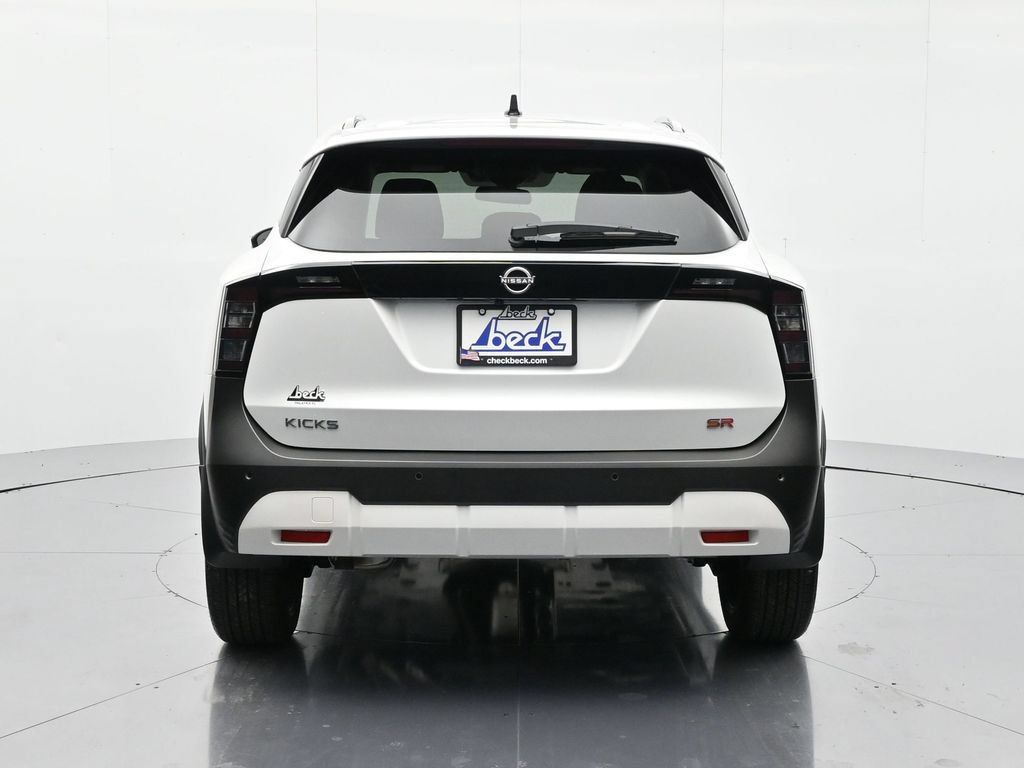 New 2026 Nissan Kicks SR FWD image 6