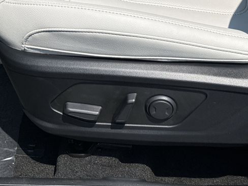New 2026 Hyundai Tucson SEL Plus w/ Tow & Go Package AWD/4WD image 14