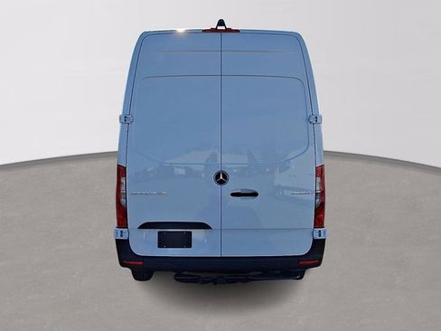 Used 2026 Mercedes-Benz Sprinter 2500 image 5