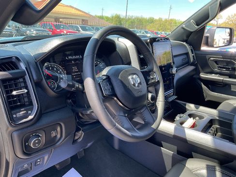 Used 2024 RAM 1500 Big Horn AWD/4WD image 10