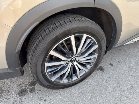 Used 2023 INFINITI QX60 Sensory image 9