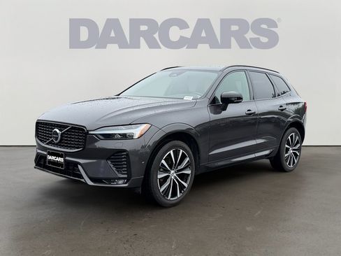 Certified 2024 Volvo XC60 B5 Plus w/ Protection Package Premier AWD/4WD image 3
