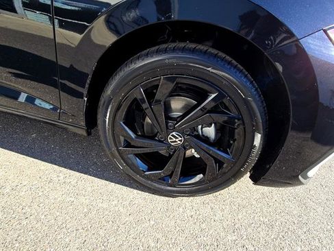 New 2026 Volkswagen Jetta SE image 5