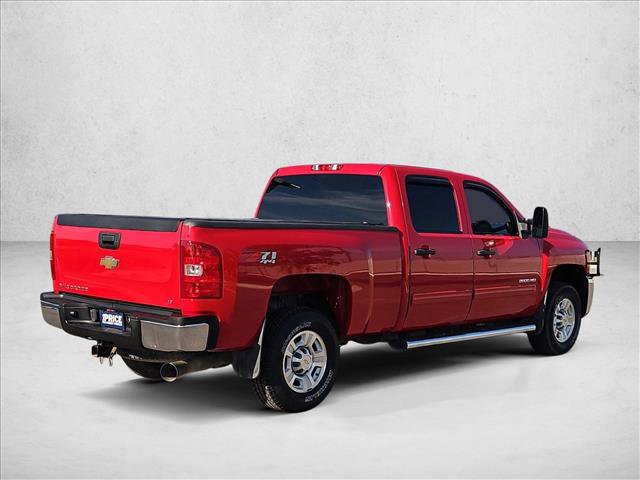 Used 2010 Chevrolet Silverado 2500 LT w/ Interior Plus Package AWD/4WD image 5