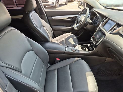 Used 2020 INFINITI QX50 Luxe w/ Cargo Package FWD image 31