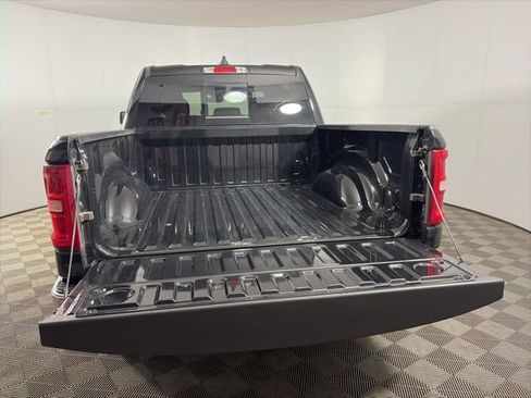 New 2026 RAM 1500 Big Horn AWD/4WD image 7