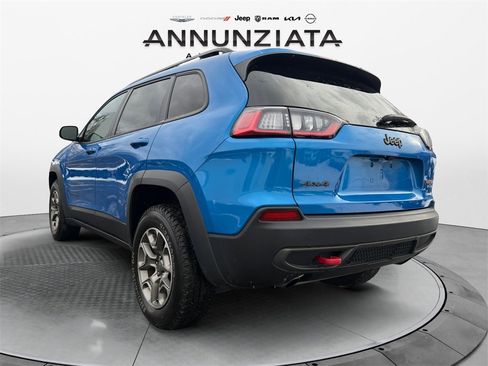 Used 2022 Jeep Cherokee Trailhawk image 3