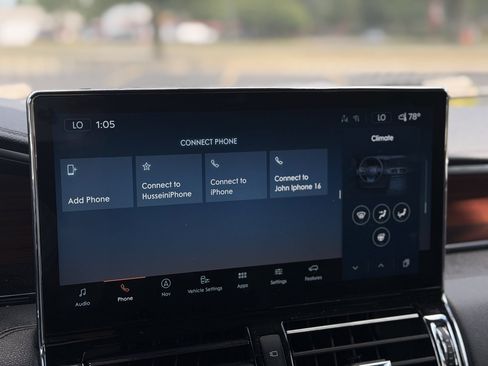 Used 2023 Lincoln Navigator Reserve AWD/4WD image 19