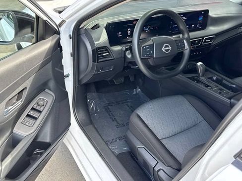 Used 2026 Nissan Sentra SV w/ Floor Mat Package FWD image 10