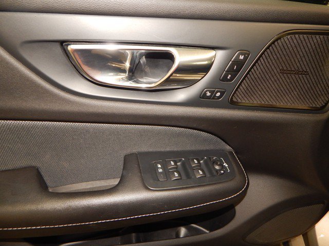 Used 2019 Volvo S60 T6 R-Design AWD/4WD image 15