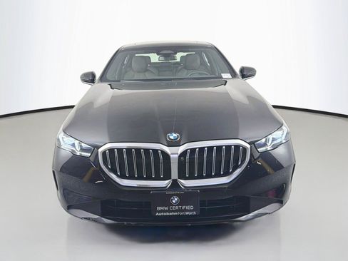 Used 2024 BMW 530i w/ Premium Package RWD image 2