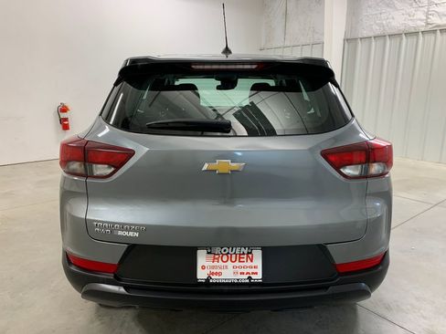 Used 2023 Chevrolet TrailBlazer LS AWD/4WD image 6