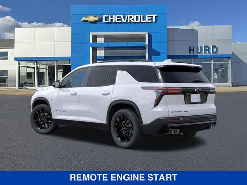 New 2026 Chevrolet Traverse LT w/ Midnight/Sport Edition AWD/4WD image 4