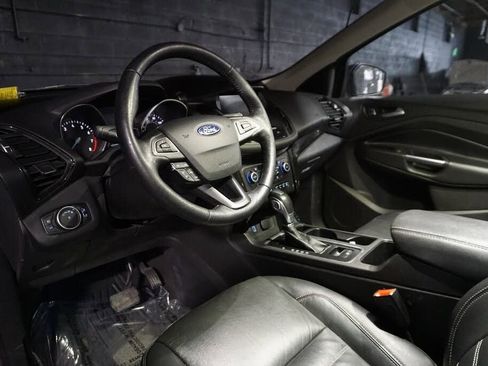 Used 2018 Ford Escape Titanium AWD/4WD image 11