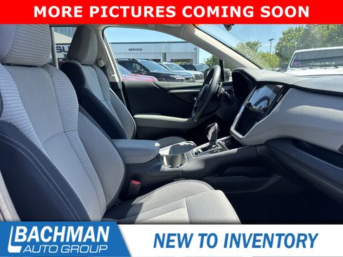 Used 2024 Subaru Outback Premium AWD/4WD image 4