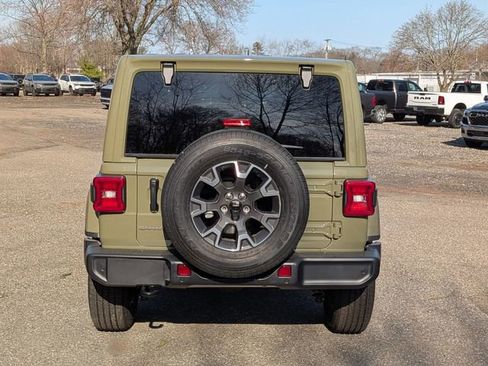 New 2026 Jeep Wrangler Sahara AWD/4WD image 4