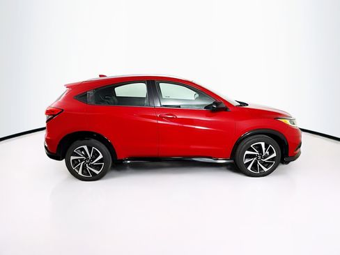 Used 2019 Honda HR-V Sport image 2