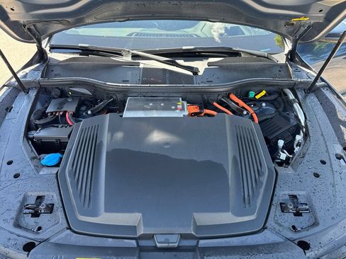 Used 2023 Audi e-tron Prestige w/ Prestige Package AWD/4WD image 26