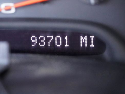 Used 2004 Chevrolet Corvette 2dr Convertible w/ Preferred Equipment Group image 29