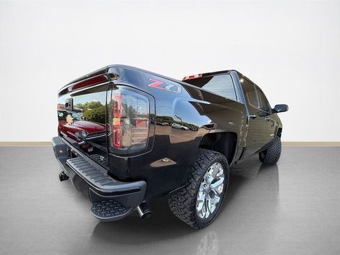Used 2018 Chevrolet Silverado 1500 LT w/ All Star Edition AWD/4WD image 4