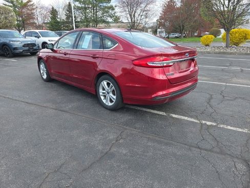Used 2018 Ford Fusion SE image 6