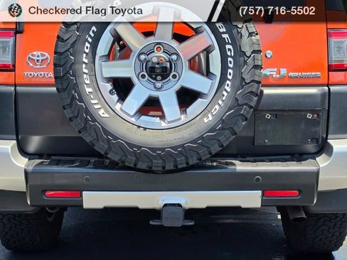 Used 2014 Toyota FJ Cruiser 4WD w/ Upgrade Package image 7