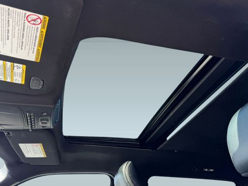 Used 2017 Ford F250 Platinum w/ Platinum Ultimate Package image 14