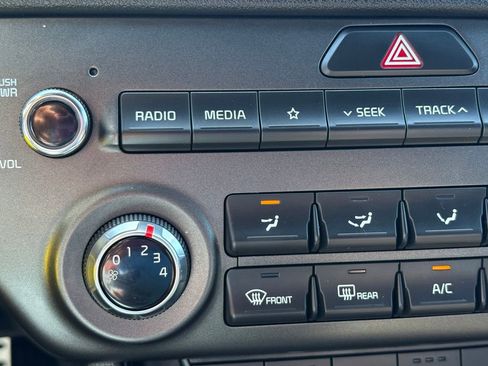 Certified 2020 Kia Sportage S w/ S Sunroof Package image 27