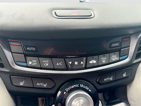 Used 2023 Acura TLX w/ Technology Package image 16