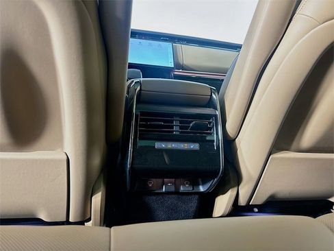 Used 2024 Land Rover Range Rover Sport SE image 26