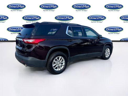 Used 2020 Chevrolet Traverse LT image 8