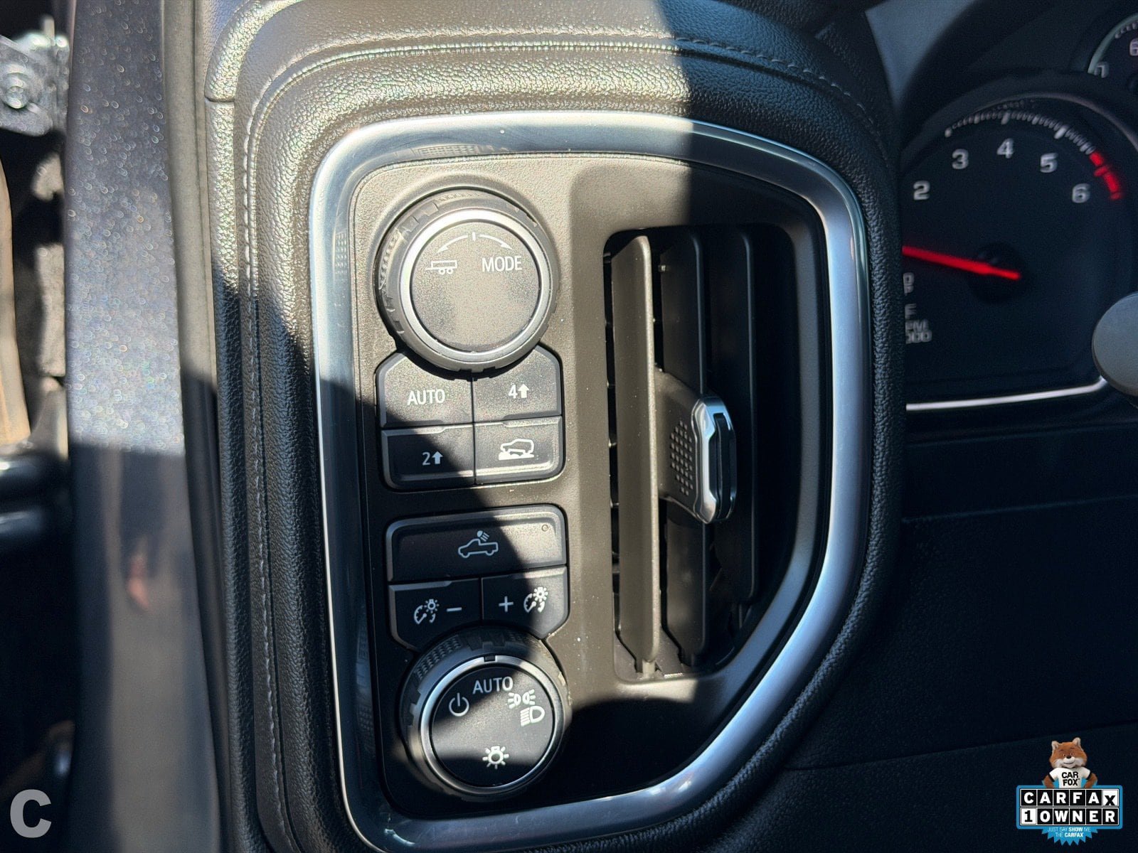 Certified 2022 Chevrolet Silverado 1500 LT AWD/4WD image 20